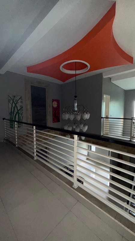 Rumah Luas dan Eksklusif di Gardenia Jababeka - Hunian Nyaman di Lokasi Strategis