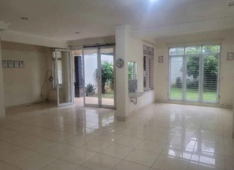 Dijual Rumah 2 Lantai di Bukit Golf Riverside Cimanggis Lingkungan Cluster Aman & Dekat Pintu Tol