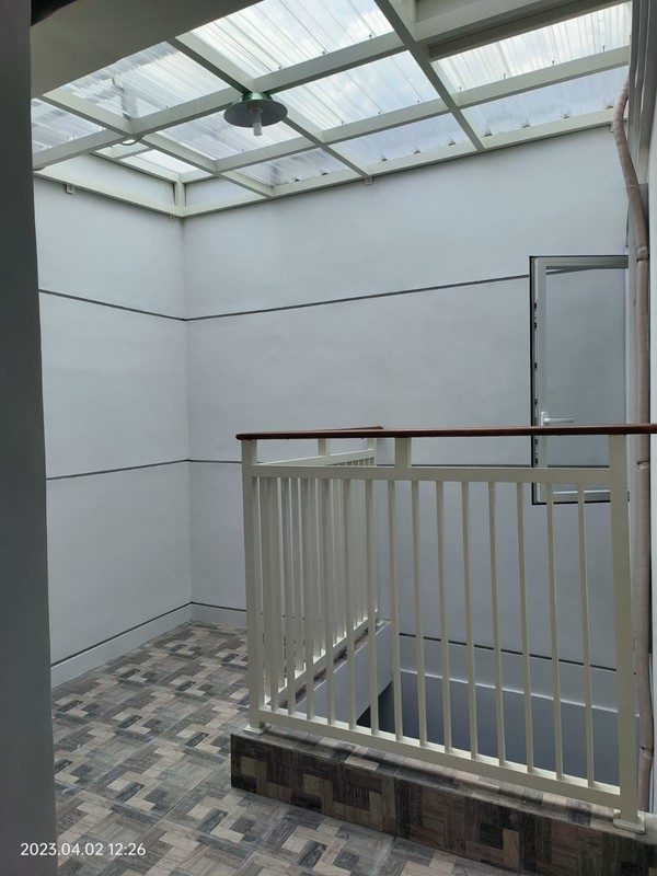 SEWA RUMAH SIAP HUNI MANSION 9 SBY BARAT