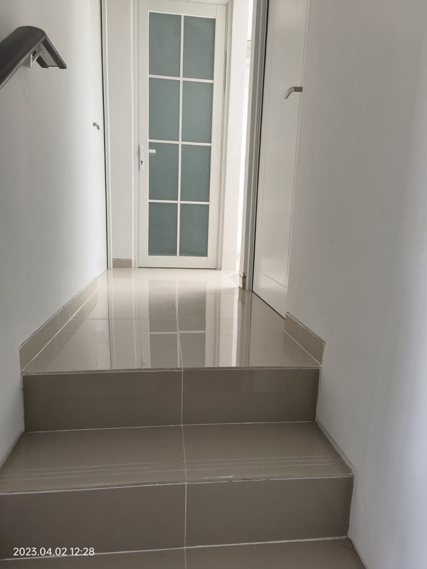 SEWA RUMAH SIAP HUNI MANSION 9 SBY BARAT