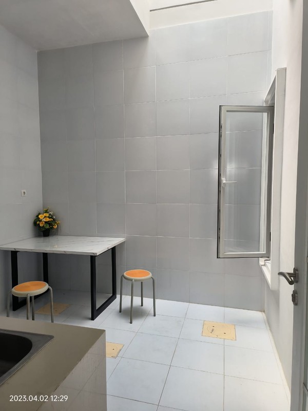 SEWA RUMAH SIAP HUNI MANSION 9 SBY BARAT