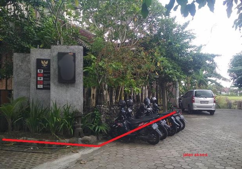 Ruang Usaha 2 Lantai Strategis di Kalitirto, Berbah, Sleman - Ideal untuk Kafe/Kantor/Guest House