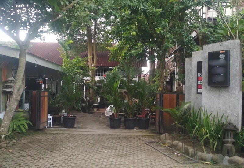 Ruang Usaha 2 Lantai Strategis di Kalitirto, Berbah, Sleman - Ideal untuk Kafe/Kantor/Guest House