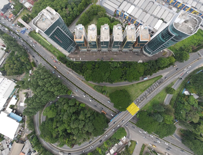 Dijual Gedung 8+1 Lantai Duta Indah Iconic dipinggir Tol Jakarta Merak