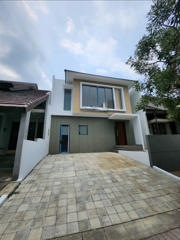 Murah Rumah Baru Gress woodland citraland Surabaya Barat 