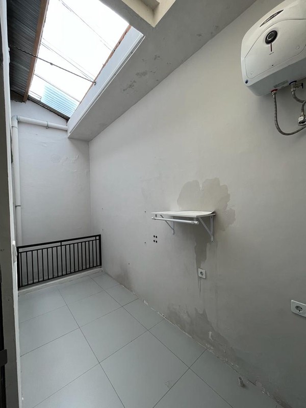 Rumah Bagus Di Perum Villa Mutiara, Jl Kecubung Ciputat Tangerang Selatan