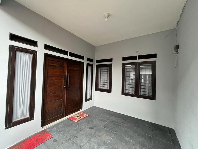 Rumah Bagus Di Perum Villa Mutiara, Jl Kecubung Ciputat Tangerang Selatan