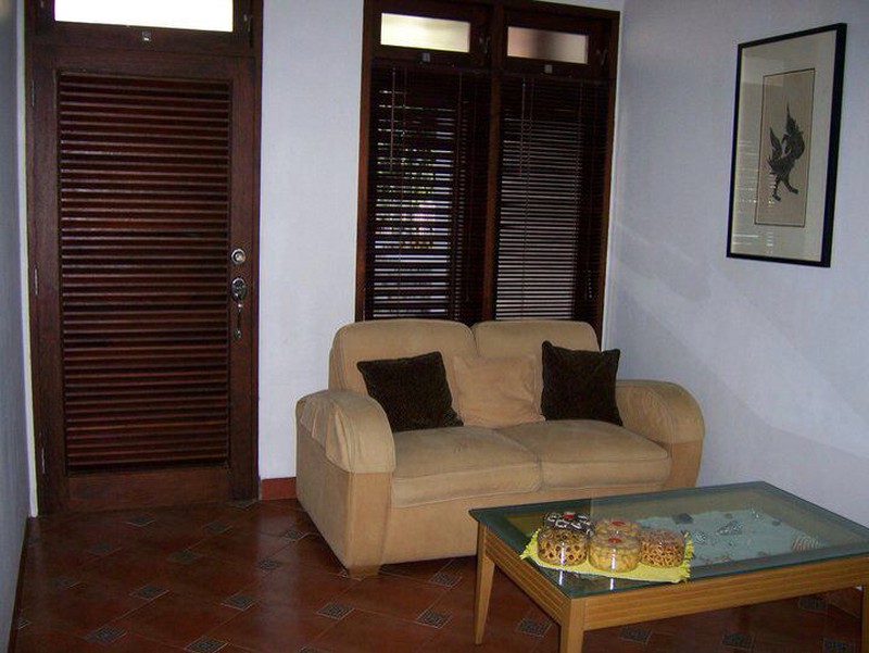 Jual Cepat Rumah 2 Lantai Bebas Banjir di Jalan Pisok Bintaro Jaya Sektor 5