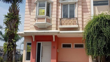 Dijual Rumah Hook di Milano Village Gading Serpong
