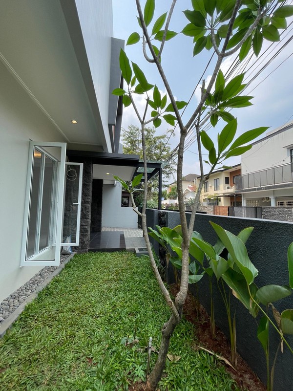 Rumah Bagus,lingkungan bersih,securty 24 jam di Bintaro Jaya 9