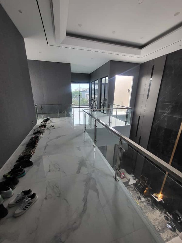 Dijual rumah Citraland Taman Golf Surabaya Barat