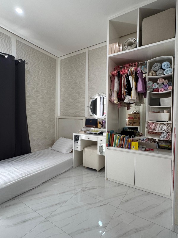 Paradise Serpong City,  Rumah 2 Lantai, Full Granit Furnished