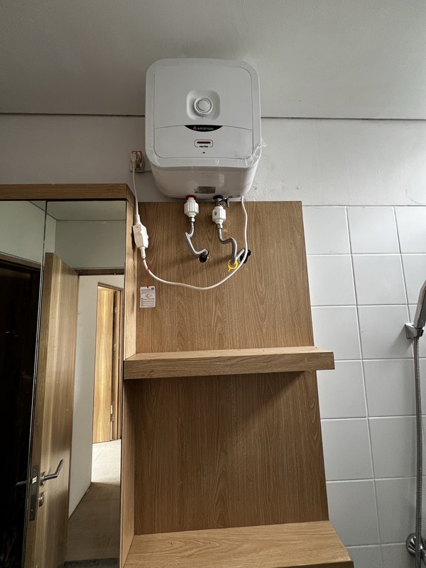 Rumah Baru di Tabebuya, Langka Row Jalan 2 arah, Belum pernah di huni, dekat Grand Lucky dan sekolah international 