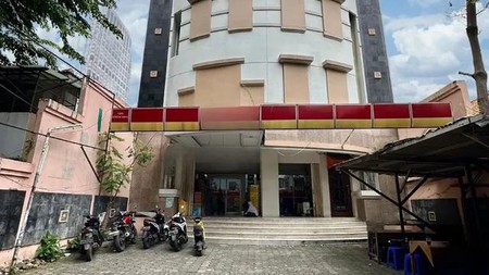 Gedung Perkantoran + alfa mart