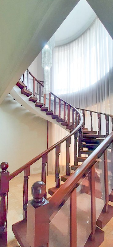 Rumah di Permata Hijau Simprug akses mudah Senopati Pondok Indah 