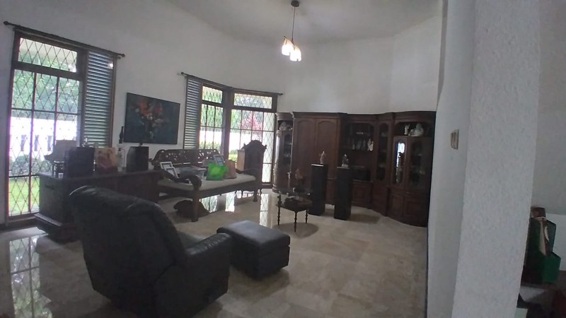 Rumah Bangun Kokoh dan Halaman Luas @Garuda.