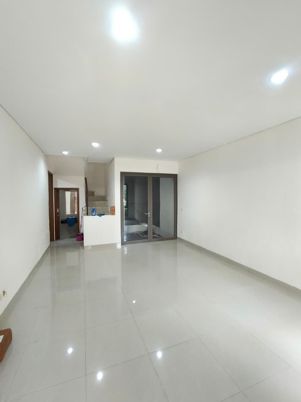 Rumah Greenwich Luxmore BSD baru renovasi siap huni