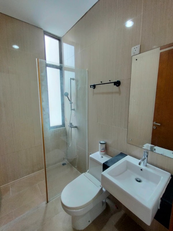 Rumah Greenwich Luxmore BSD baru renovasi siap huni