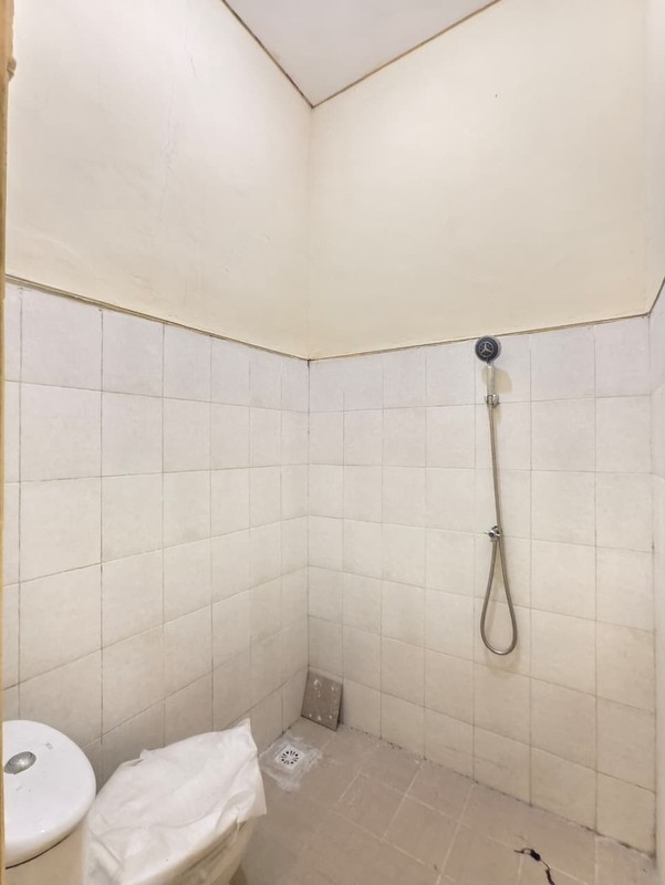 Rumah 2 Lantai Siap Huni Bonus Kanopi & AC / Kamar, Surabaya Utara 