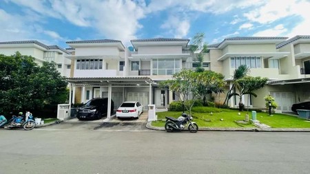 For Rent. Rumah Cantik The Spring Gold Utara, Gading Serpong