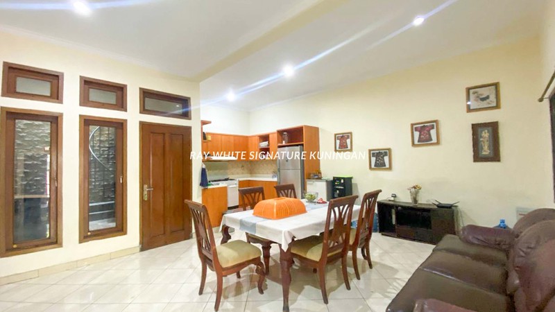 Rumah Kost Lokasi Strategis di Tebet Dalam 