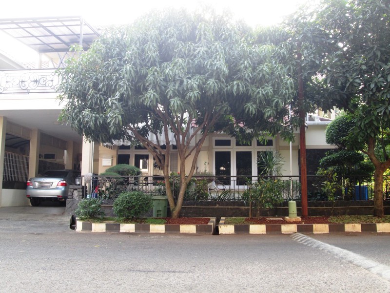 Rumah Dijual nyaman, aman, lokasi sangat strategis, Bebas Banjir  Bintaro-Tangsel