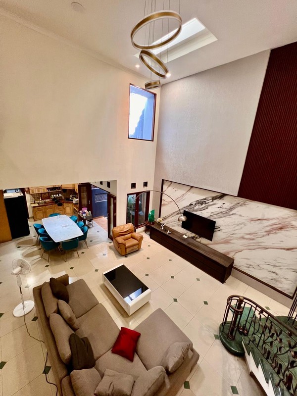 Rumah Mewah di Cluster Bintaro Sektor 9 