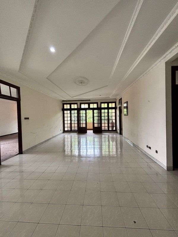 Dijual Rumah Luas di Jalan Kebagusan 1, Jakarta Selatan SHM