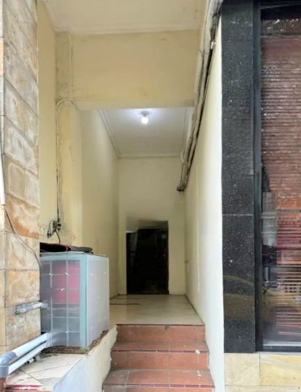 Rumah, Kos2an, dan Salon di Jl Flamboyan, Kelapa Gading