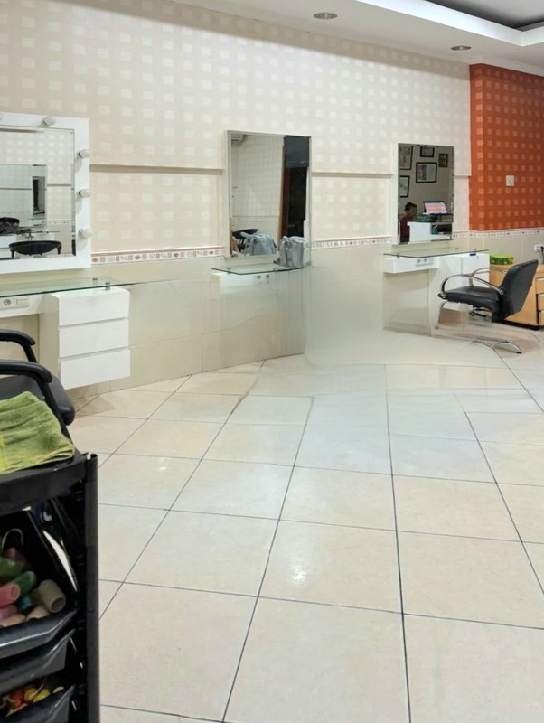 Rumah, Kos2an, dan Salon di Jl Flamboyan, Kelapa Gading