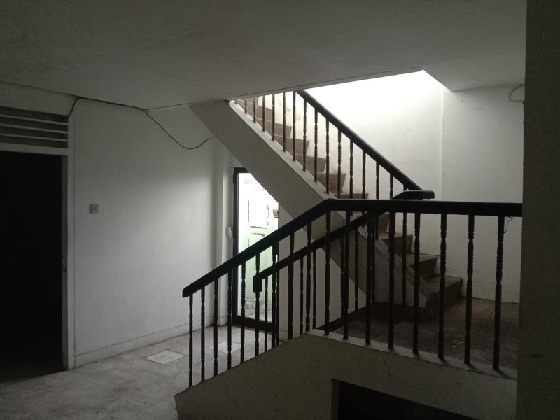 DIJUAL CEPAT - Ruko Besar  3 Lantai  Parkir Luas  Jalan Raya Juanda Ciputat  Lokasi Strategis  dekat MRT Lebak Bulus 