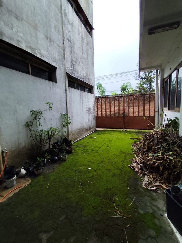 Dijual Properti Multi-Fungsi (Rumah, Kos, Gudang) Strategis Dekat Kampus Ternama di Sleman