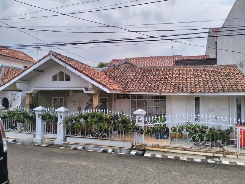 Dijual rumah lama di Margahayu Bandung
