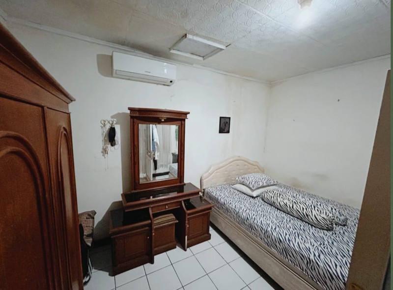 Dijual rumah lama di Margahayu Bandung