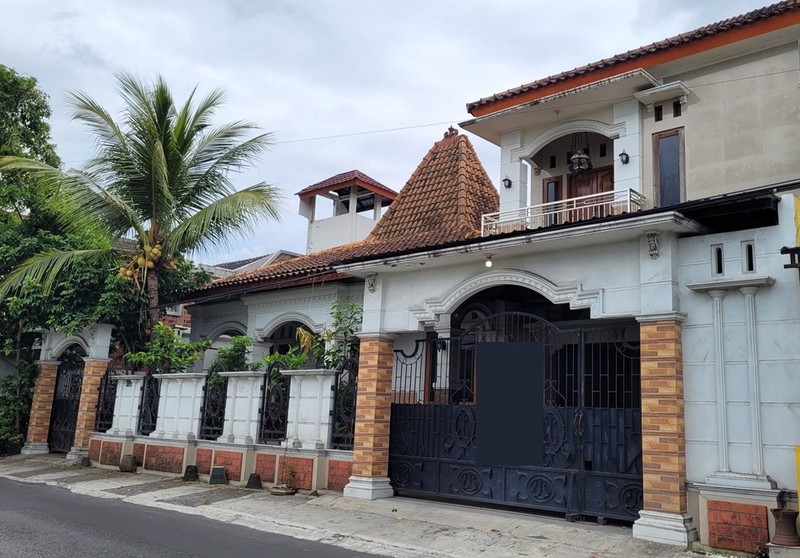 Dijual Rumah 2 Lantai Siap Huni Strategis di Maguwoharjo, Sleman (Dekat Lottemart & RS Hermina)