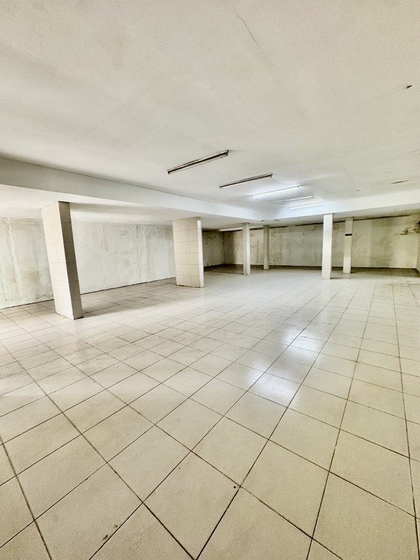 Dijual toko Ex Indomaret di Tanah Abang