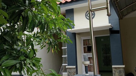 Rumah Sidoarjo Puri Surya Jaya Dikontrakan Dekat Sekolah Pembangunan Jaya
