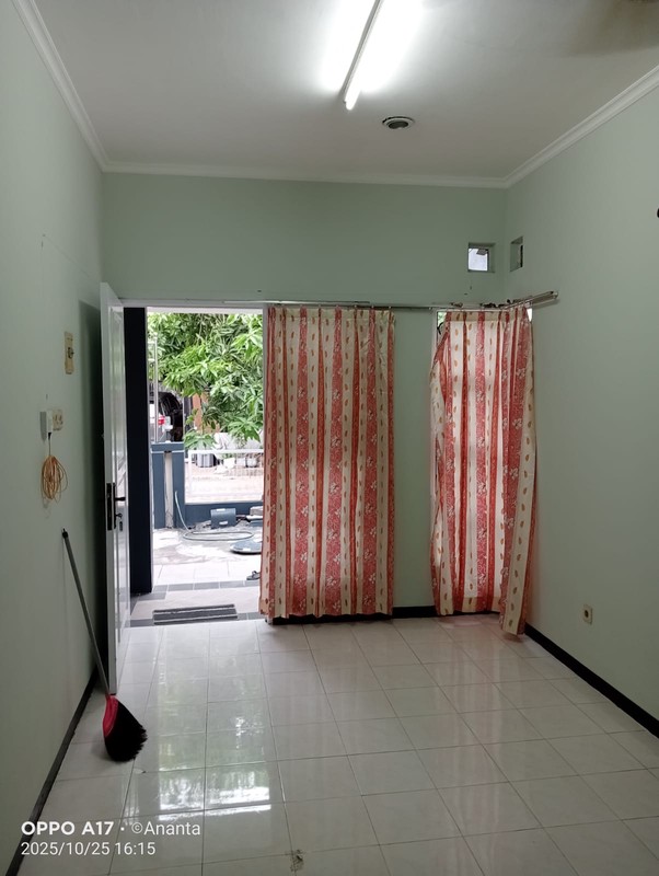 Rumah Sidoarjo Puri Surya Jaya Dikontrakan Dekat Sekolah Pembangunan Jaya