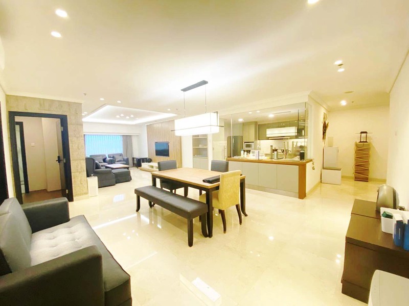 Dijual  Apartemen Mewah Somerset Permata Berlian , Jakarta Selatan, 3BR, Fully Furnished