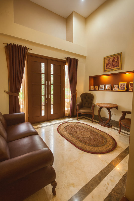 Rumah 2 Lantai Dalam Komplek Strategis dekat MRT Lebak Bulus