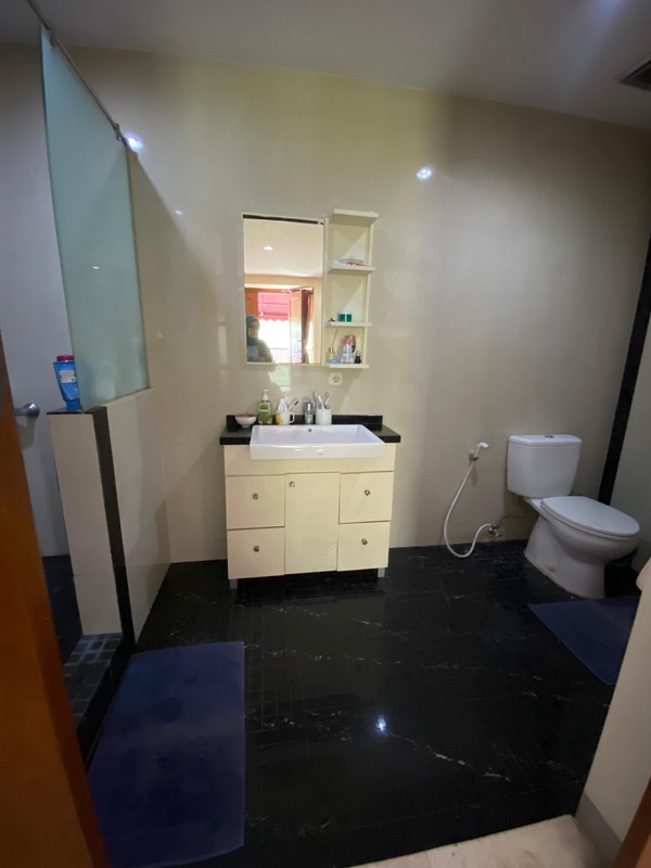 Rumah 2 Lantai Dalam Komplek Strategis dekat MRT Lebak Bulus