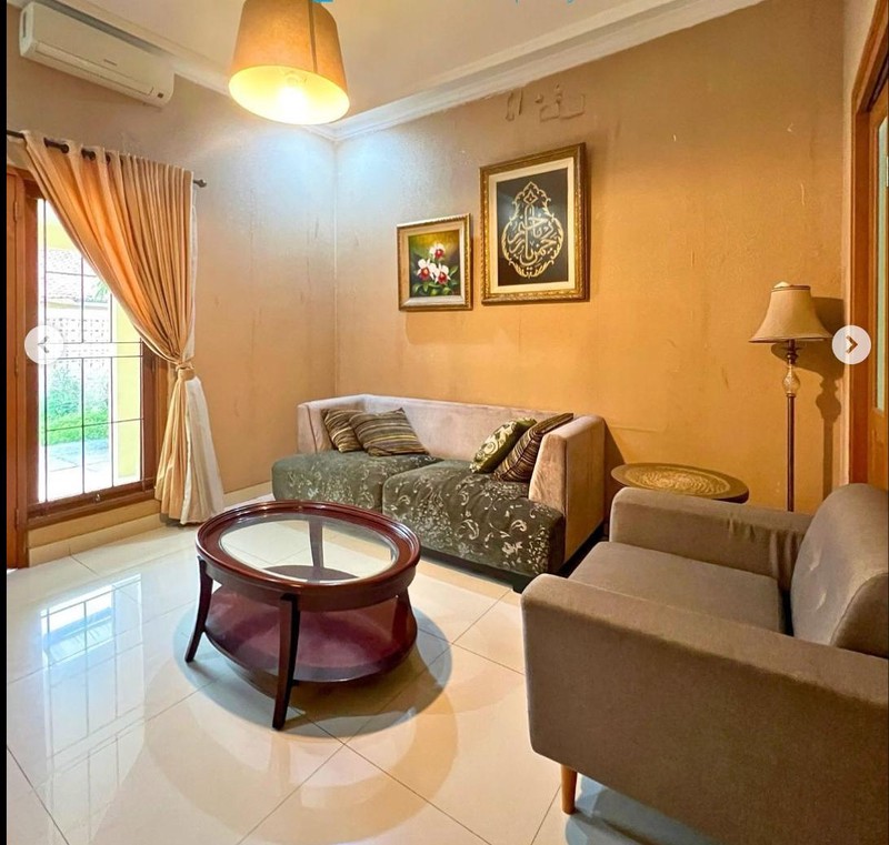 Rumah Terawat 2 Lantai di Cilandak Dekat Tol & MRT