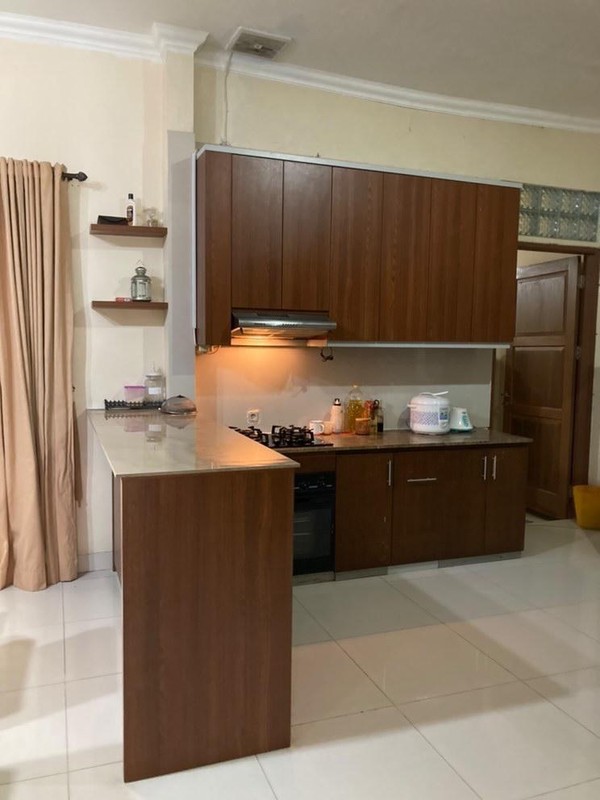 Rumah Terawat 2 Lantai di Cilandak Dekat Tol & MRT