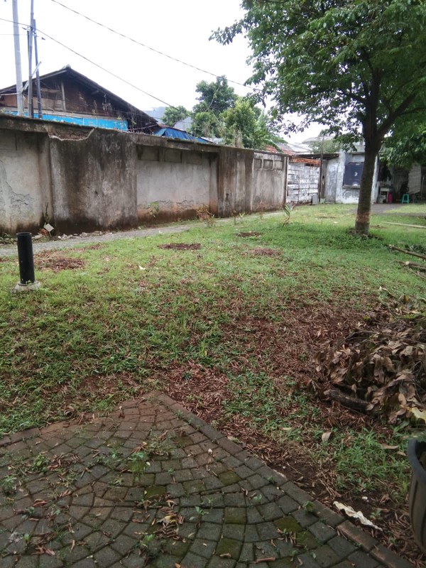 Rumah Tua Hitung Tanah area Jl WR Supratman, Ciputat Timur, Tangerang Selatan.