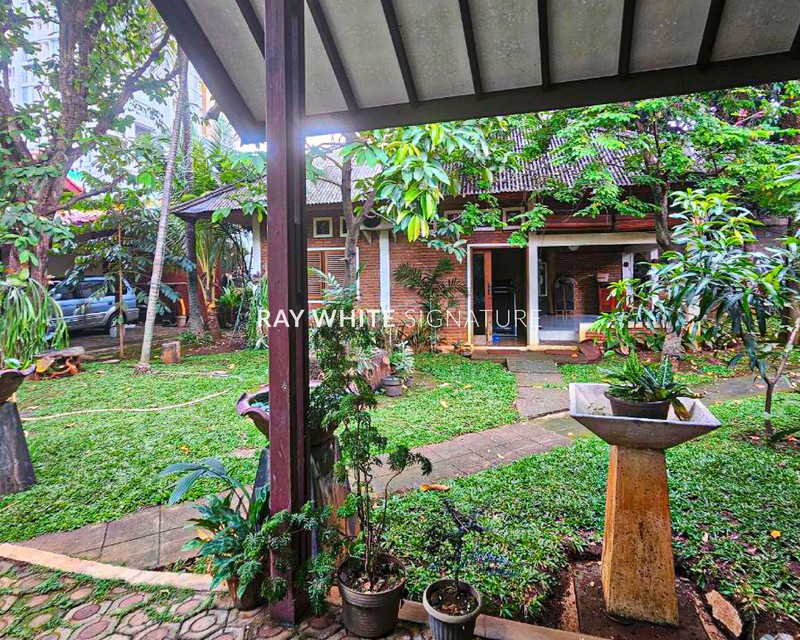 Dijual Tanah dan Rumah Cocok Untuk Kos di Jl Ciledug Raya