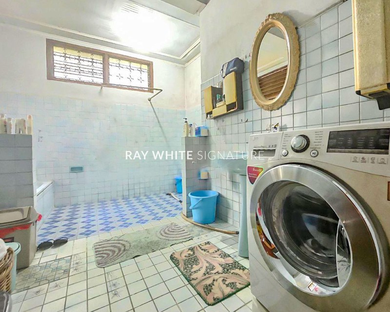 Dijual Tanah dan Rumah Cocok Untuk Kos di Jl Ciledug Raya