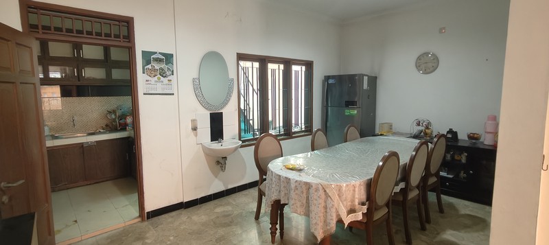 Dijual Rumah Mewah Siap Huni di Jantung Tebet Barat, Lokasi Prime, Akses Mudah & Harga Nego