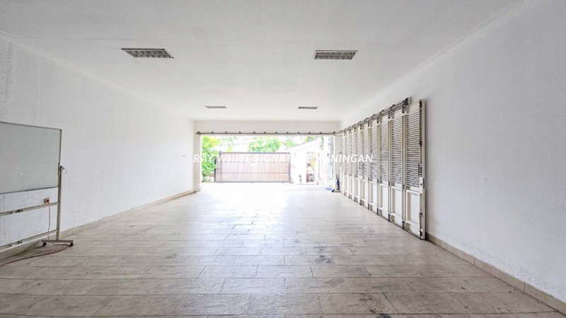 Jual Rumah Mewah di Lokasi Premium Jl. Patra Kuningan Raya, Setiabudi