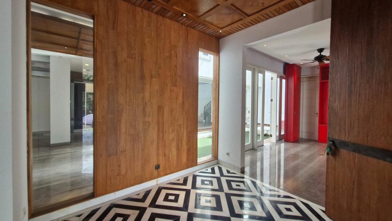 Dijual Rumah Siap Huni Lokasi Strategis Di Kebayoran Lama, Jakarta Selatan