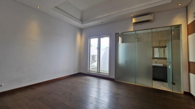 Dijual Rumah Siap Huni Lokasi Strategis Di Kebayoran Lama, Jakarta Selatan